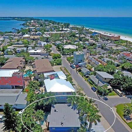 Beach getaway pool condo between the island marina&beach Bradenton Beach Buitenkant foto